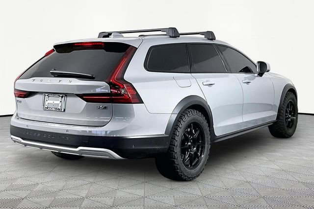 Used 2025 Volvo V90 B6 Cross Country Plus w/ Protection Package Premier AWD/4WD image 6