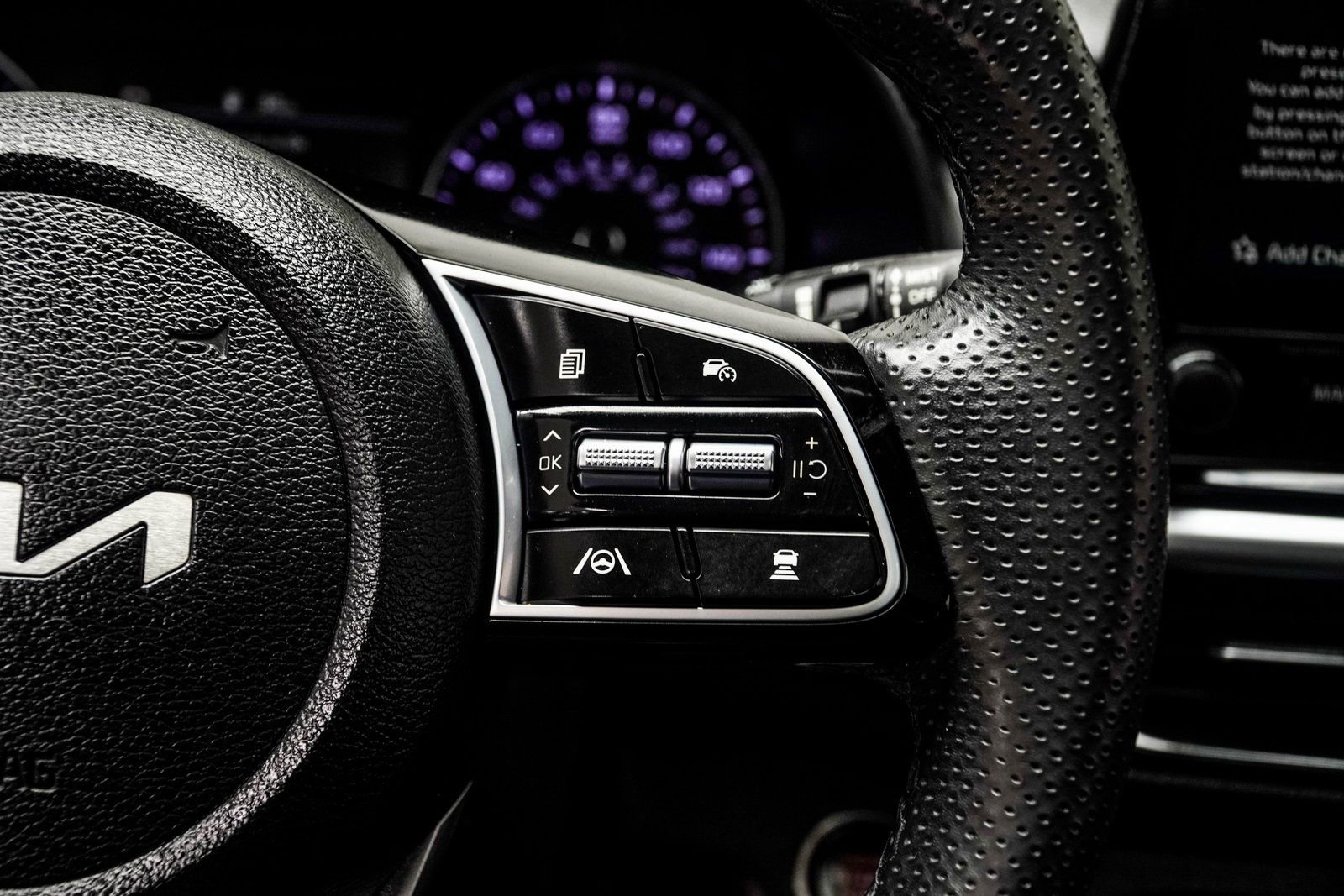 Used 2023 Kia Forte GT-Line w/ GT-Line Premium Package image 25