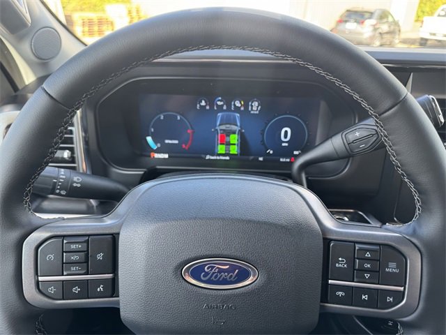 New 2026 Ford F250 Lariat w/ Black Appearance Package image 28