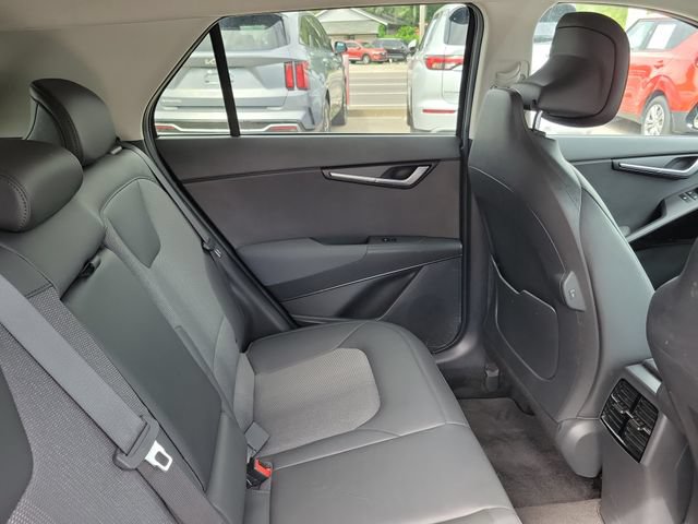 Used 2023 Kia Niro EX Touring FWD image 32