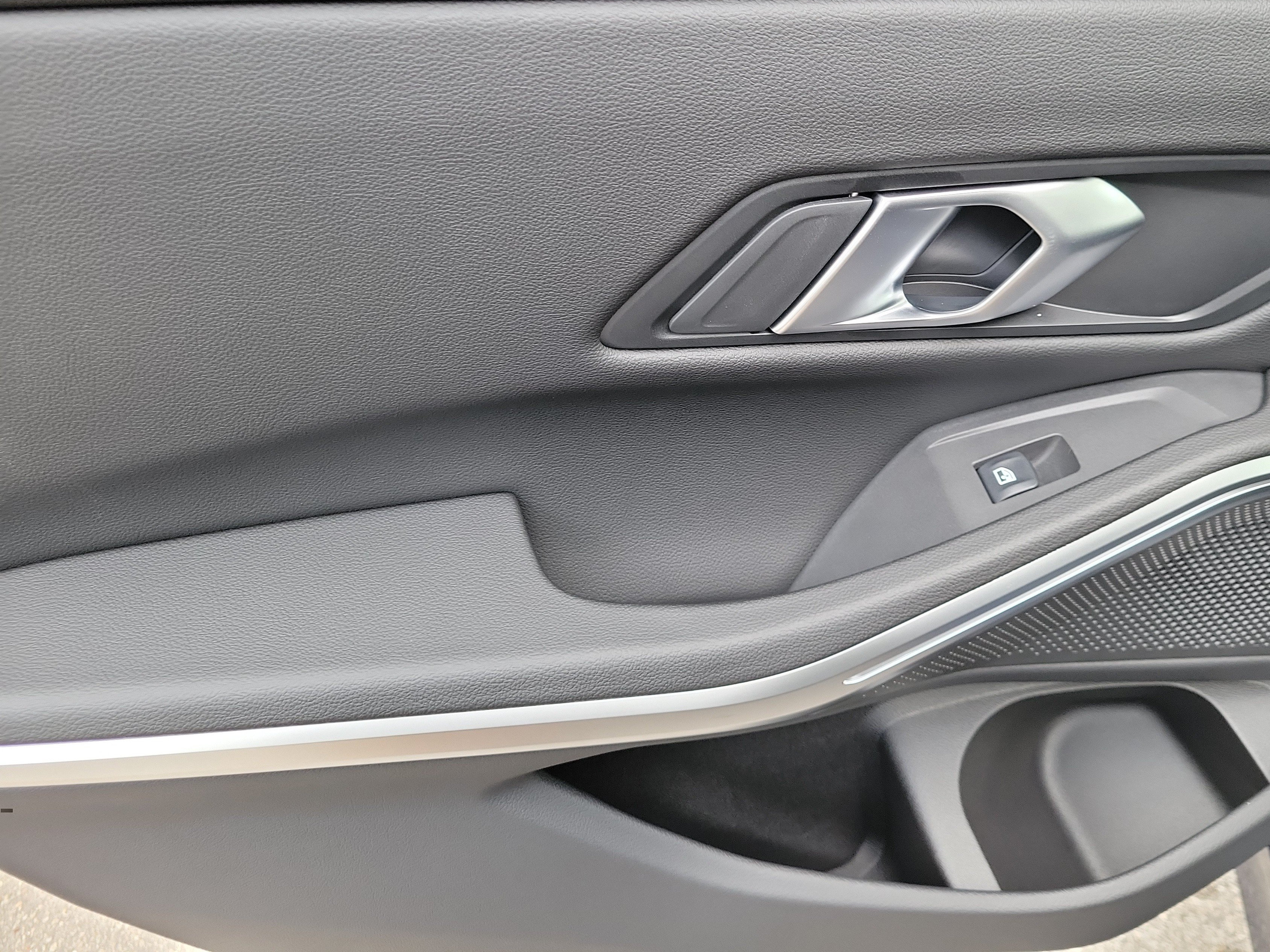 New 2026 BMW 330i Sedan w/ Convenience Package RWD image 12
