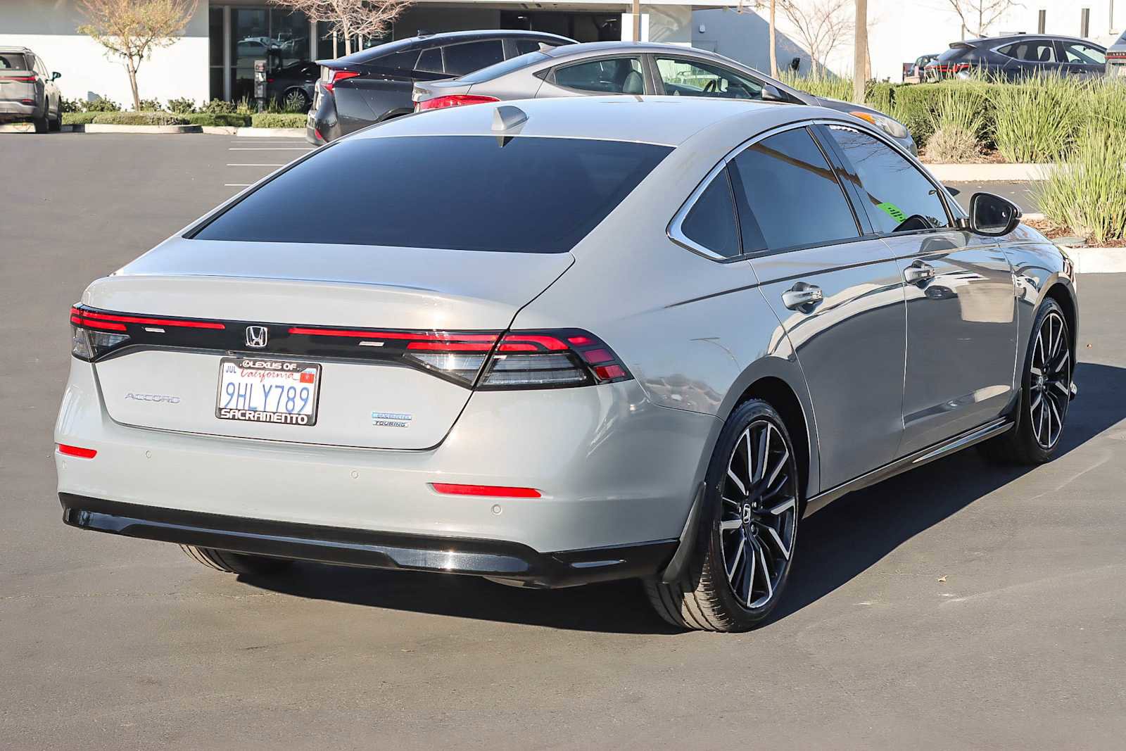 Used 2023 Honda Accord Touring image 4