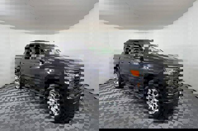 Used 2022 Chevrolet Silverado 1500 Custom RWD image 1