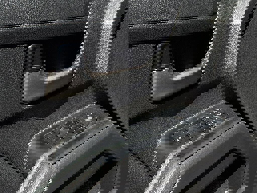 New 2025 Toyota Tacoma TRD Off-Road image 10