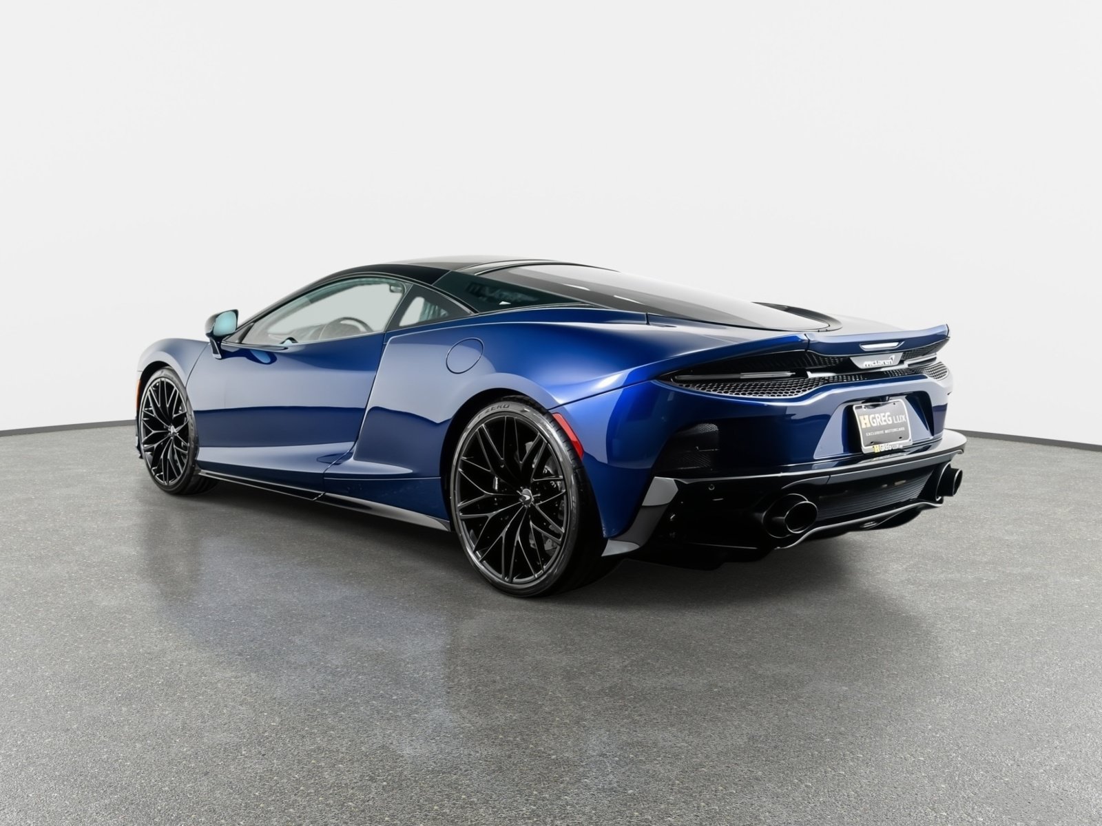 Used 2023 McLaren GT RWD image 15