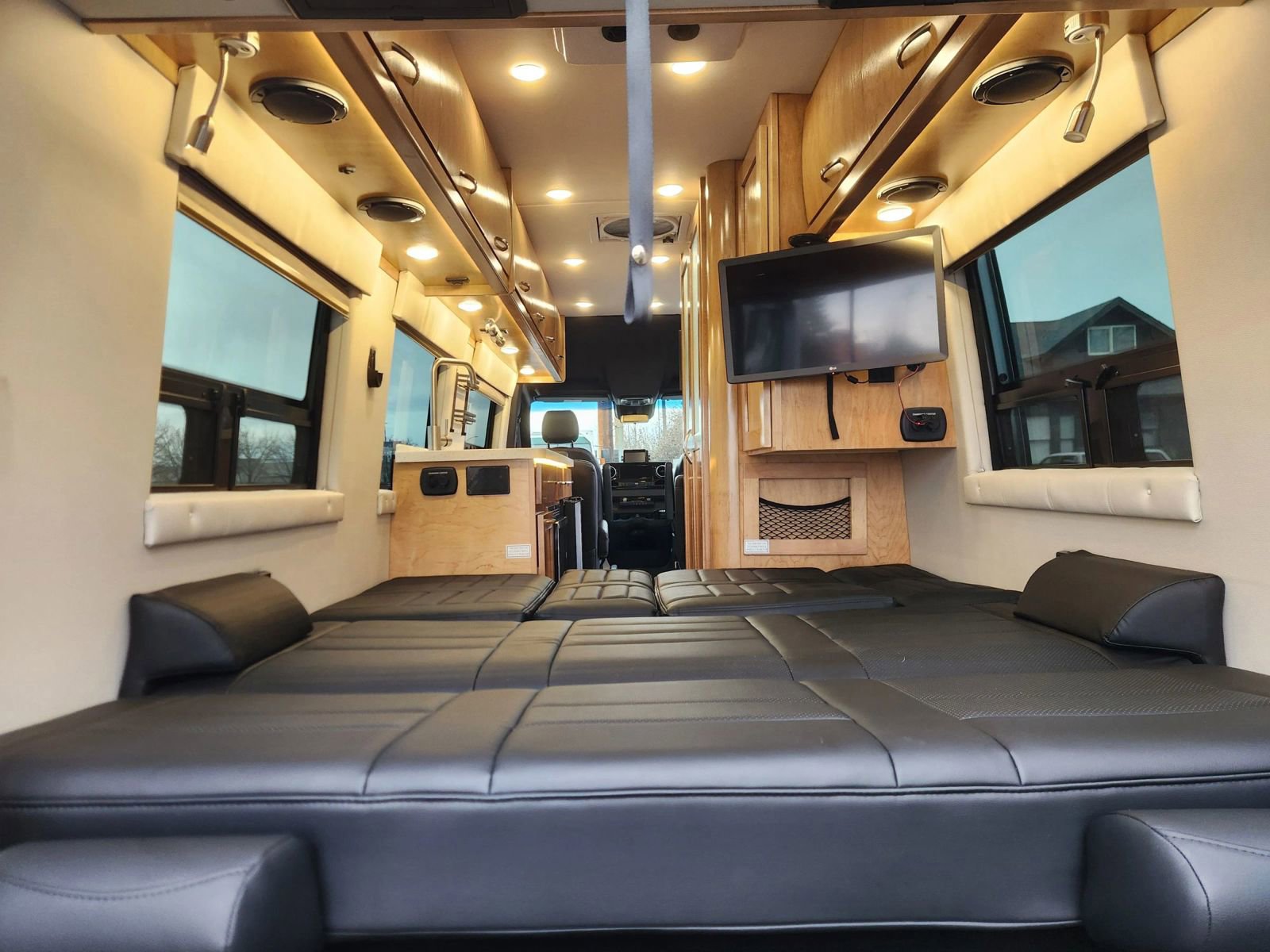 Used 2021 Mercedes-Benz Sprinter 3500 image 24