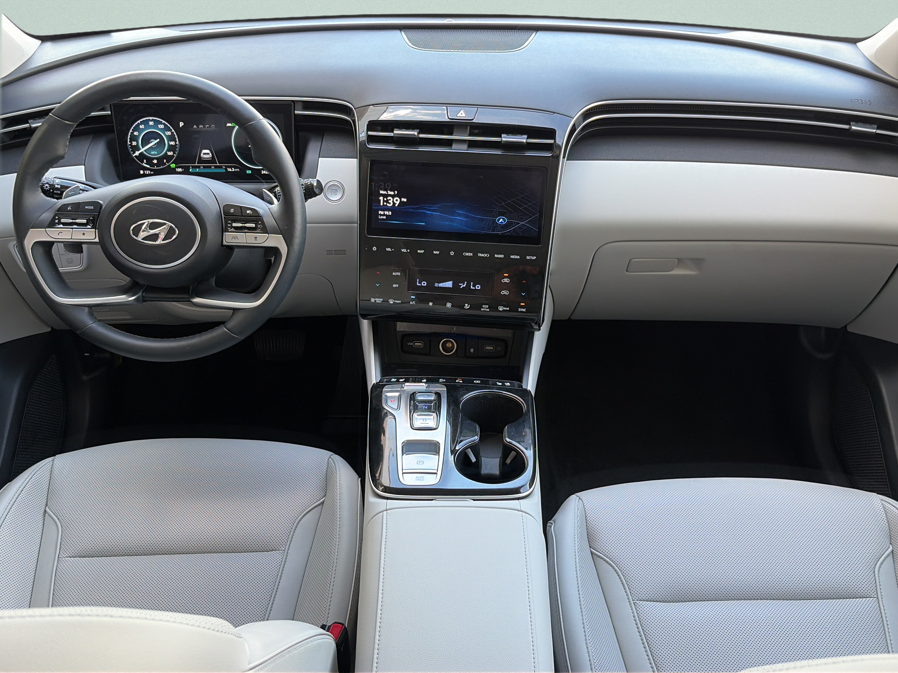 Certified 2022 Hyundai Tucson Limited AWD/4WD image 12
