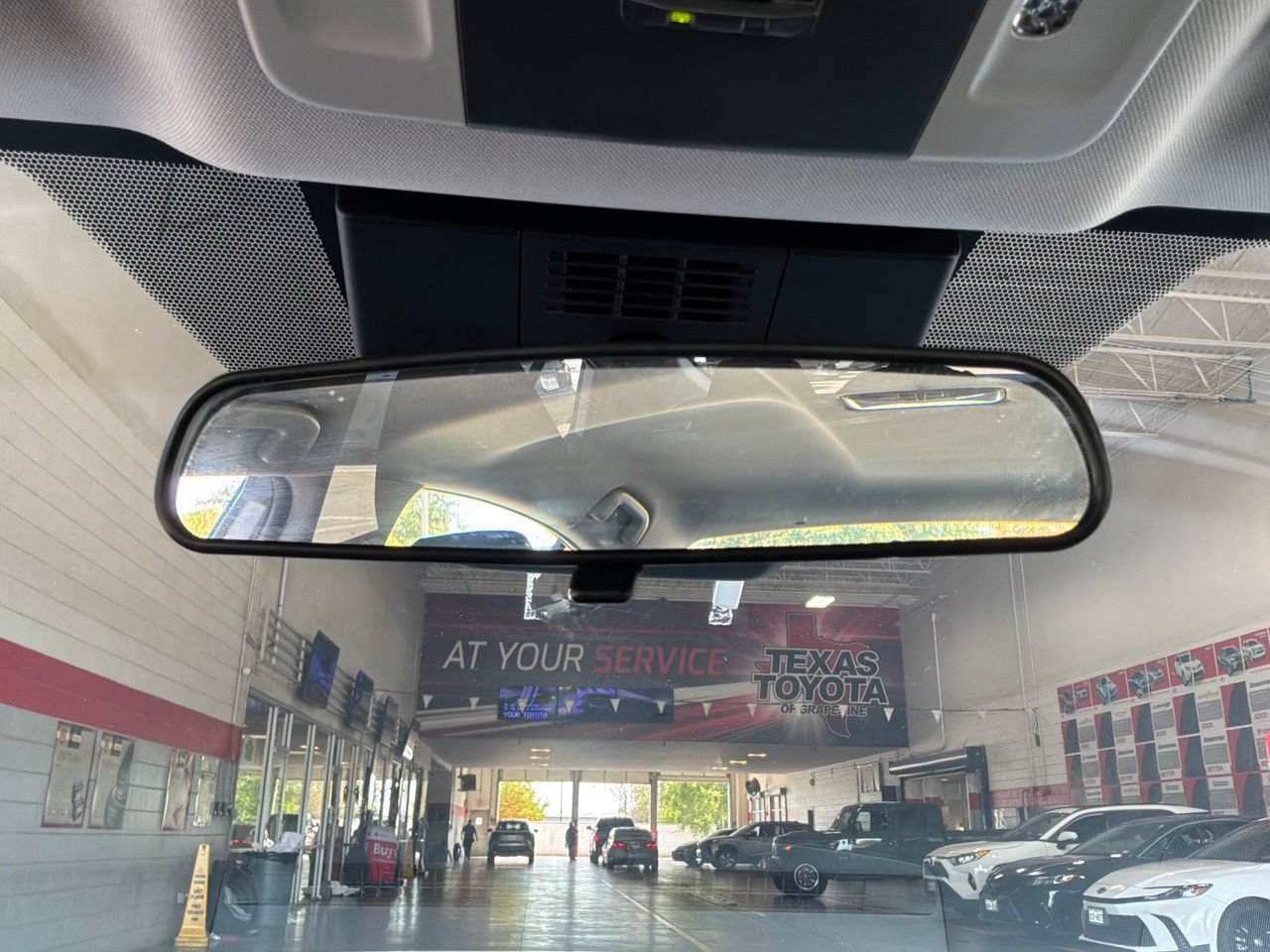 Used 2026 Toyota Camry LE FWD image 19