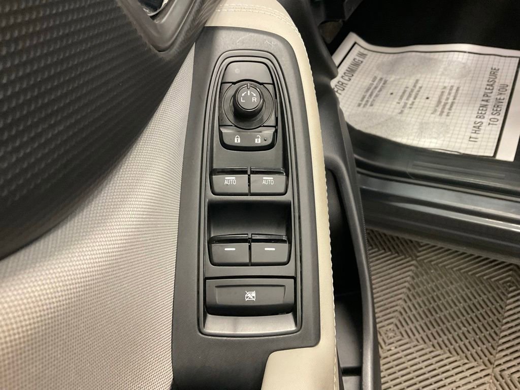 Used 2023 Subaru Forester Premium AWD/4WD image 12