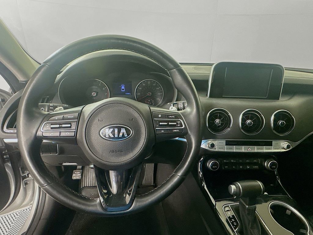 Used 2018 Kia Stinger image 11
