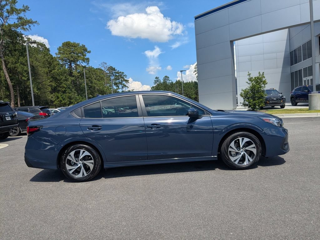 Used 2025 Subaru Legacy Premium AWD/4WD image 3