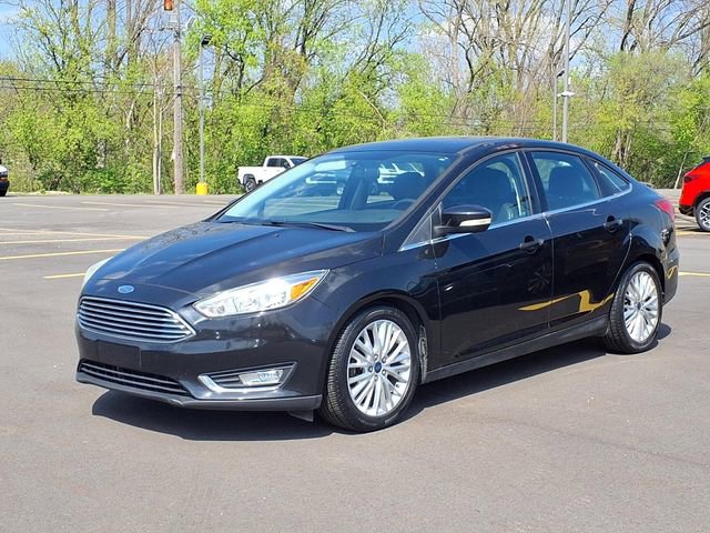 Used 2015 Ford Focus Titanium w/ Titanium Cold Weather Package FWD image 1