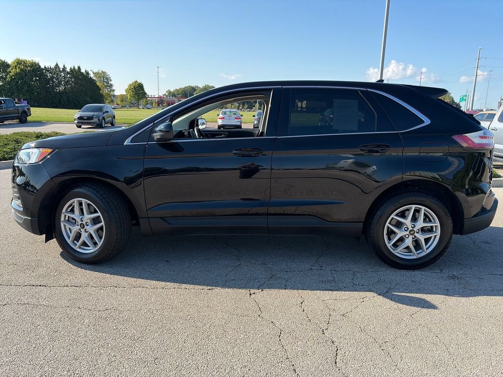 Used 2024 Ford Edge SEL w/ Convenience Package AWD/4WD image 4