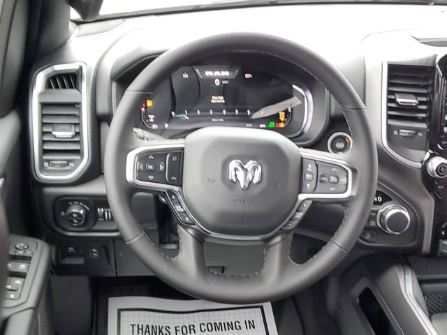 New 2026 RAM 1500 4x4 Crew Cab image 7