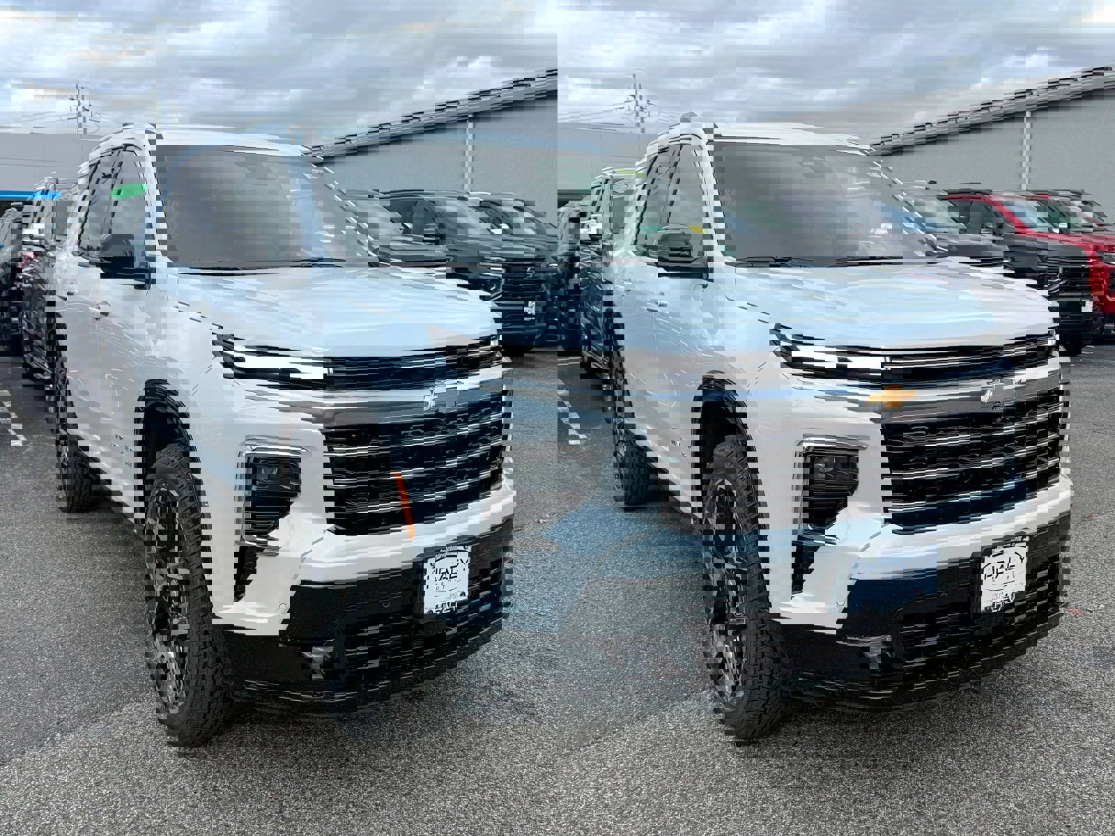 New 2026 Chevrolet Traverse High Country w/ LPO, Floor Liner Package AWD/4WD image 1