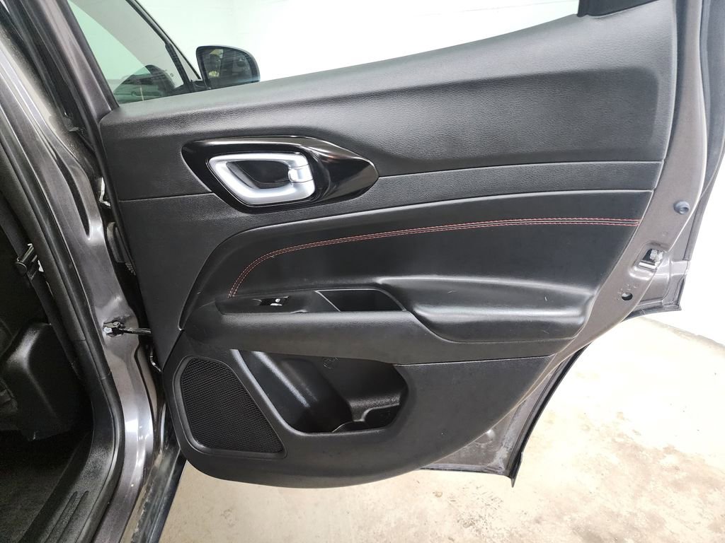 Used 2023 Jeep Compass Trailhawk image 27