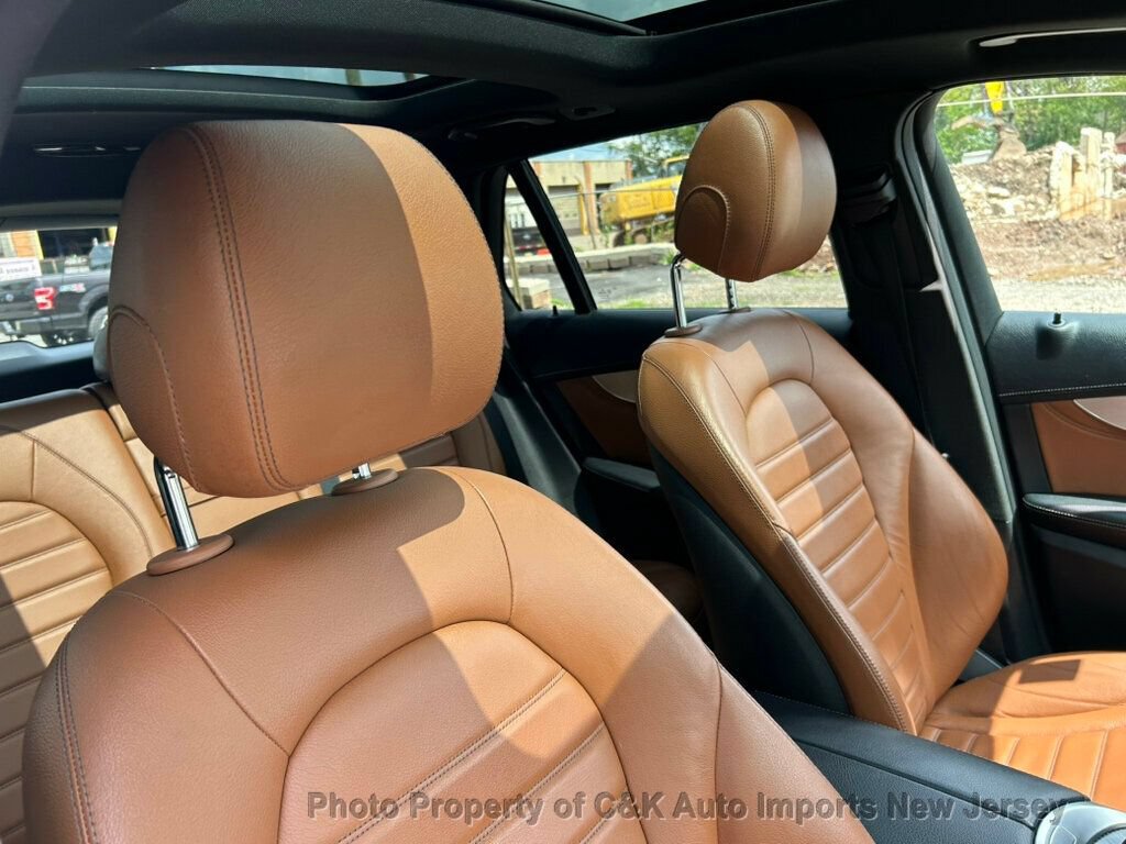 Used 2019 Mercedes-Benz GLC 43 AMG 4MATIC image 34