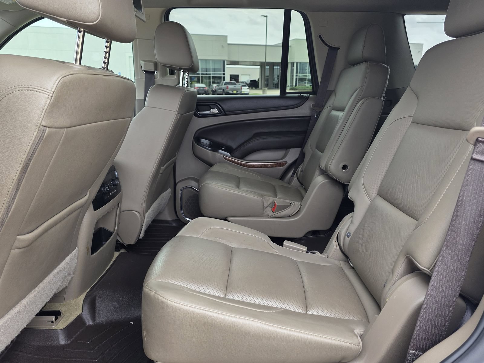 Used 2017 Chevrolet Tahoe Premier RWD image 27