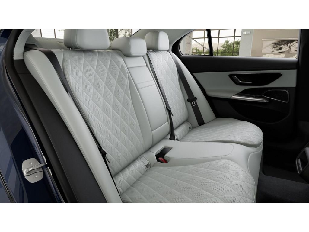 New 2026 Mercedes-Benz E 450 4MATIC Sedan image 5