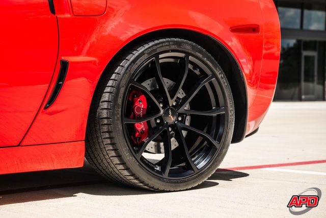 Used 2013 Chevrolet Corvette Z06 w/ 3LZ Preferred Equipment Group RWD image 60