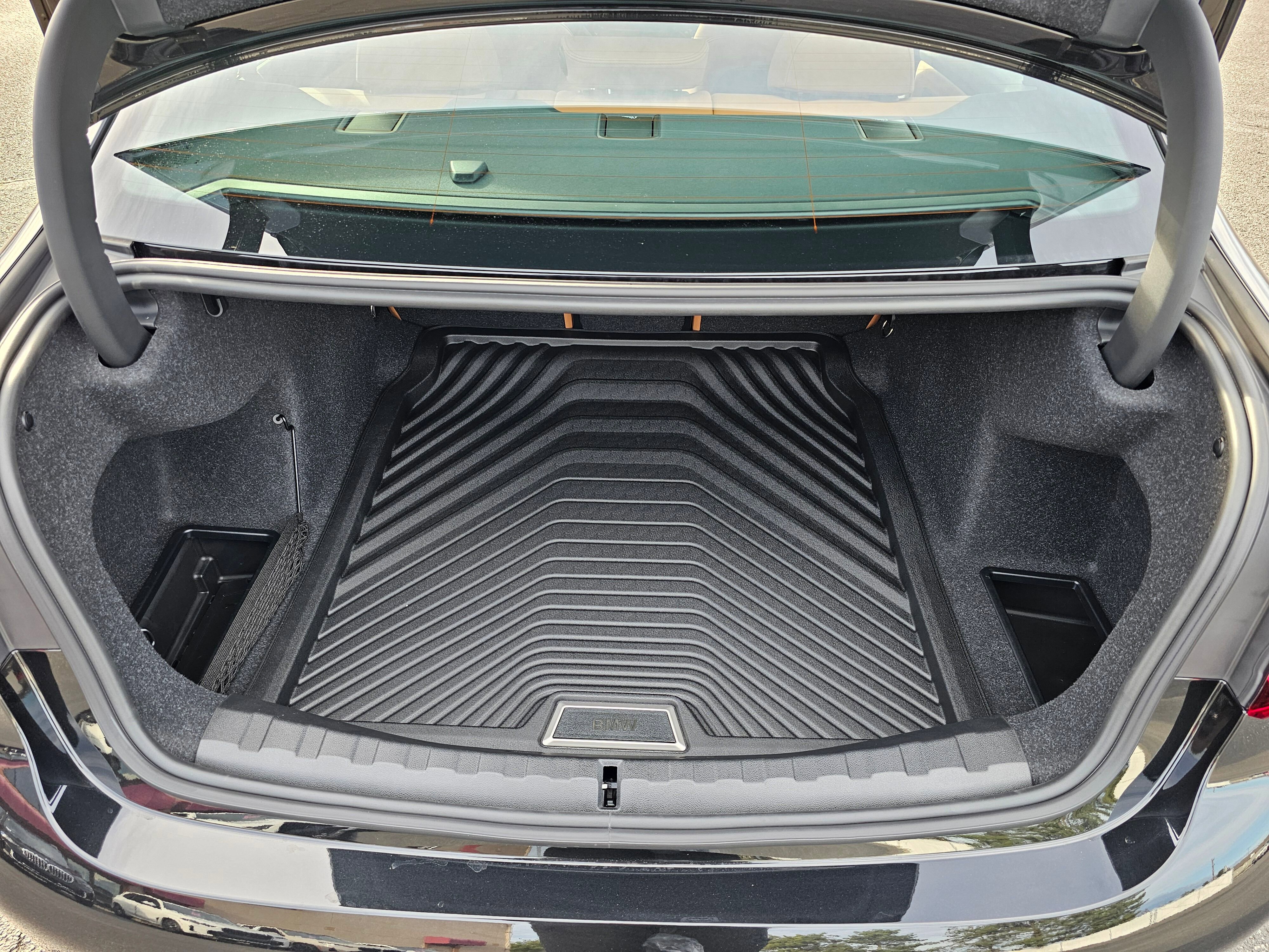 New 2026 BMW 330i xDrive Sedan w/ M Sport Package image 30