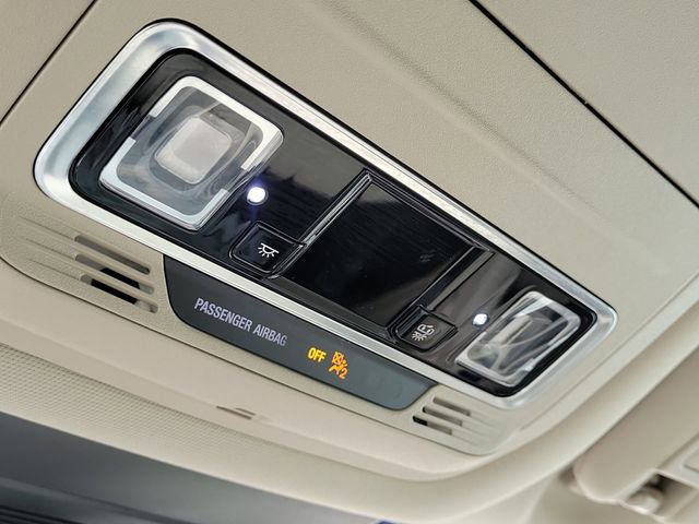 Used 2024 Lincoln Nautilus Reserve image 31