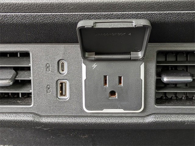 Used 2024 GMC Sierra 1500 Elevation image 14