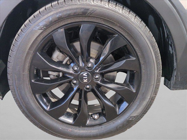 Used 2020 Kia Sorento EX FWD image 13