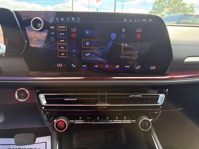 Certified 2026 Chevrolet Traverse Z71 w/ Enhanced Driving Package AWD/4WD image 20