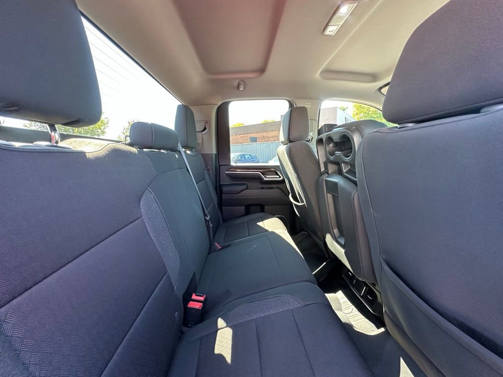 Used 2024 GMC Sierra 2500 SLE w/ SLE Value Package; image 32