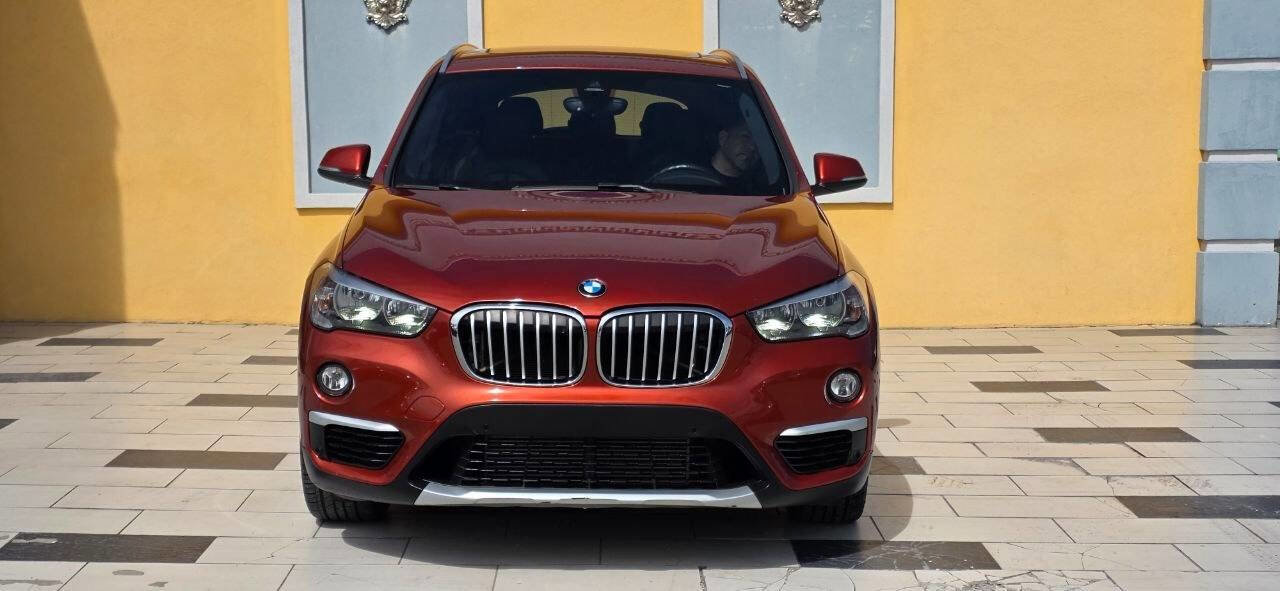 Used 2019 BMW X1 xDrive28i w/ Convenience Package AWD/4WD image 2