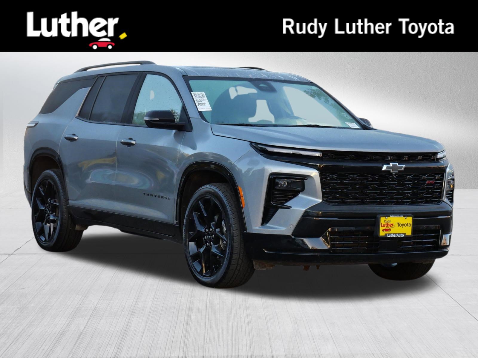 Used 2024 Chevrolet Traverse RS w/ LPO, Floor Liner Package AWD/4WD image 1