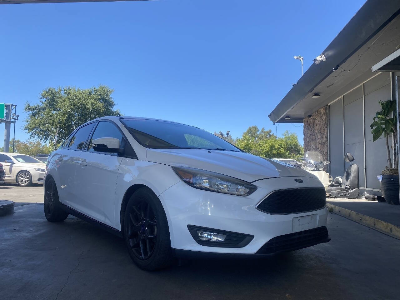 Used 2017 Ford Focus SEL FWD image 4