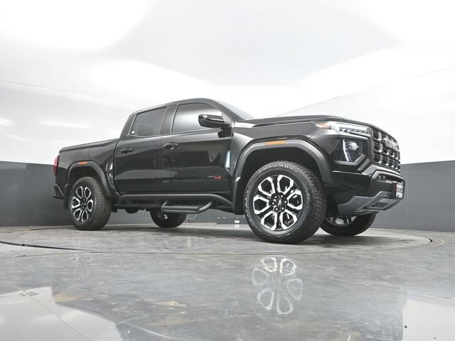 Used 2025 GMC Canyon AT4 w/ Nightfall Edition AWD/4WD image 49