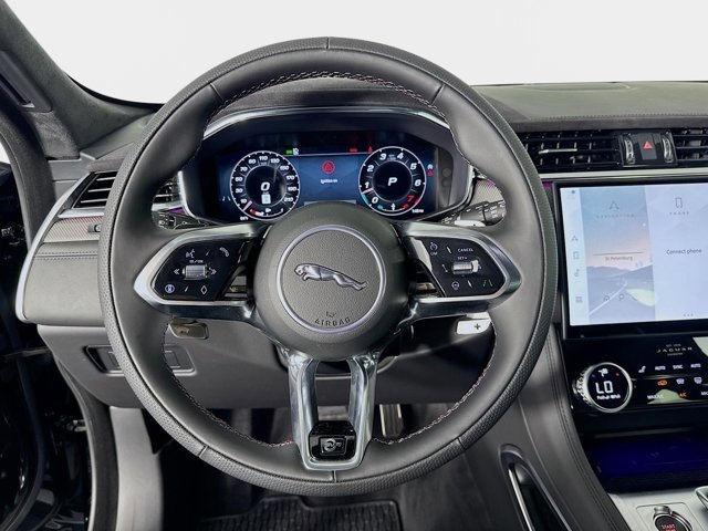 New 2026 Jaguar F-PACE SVR image 12