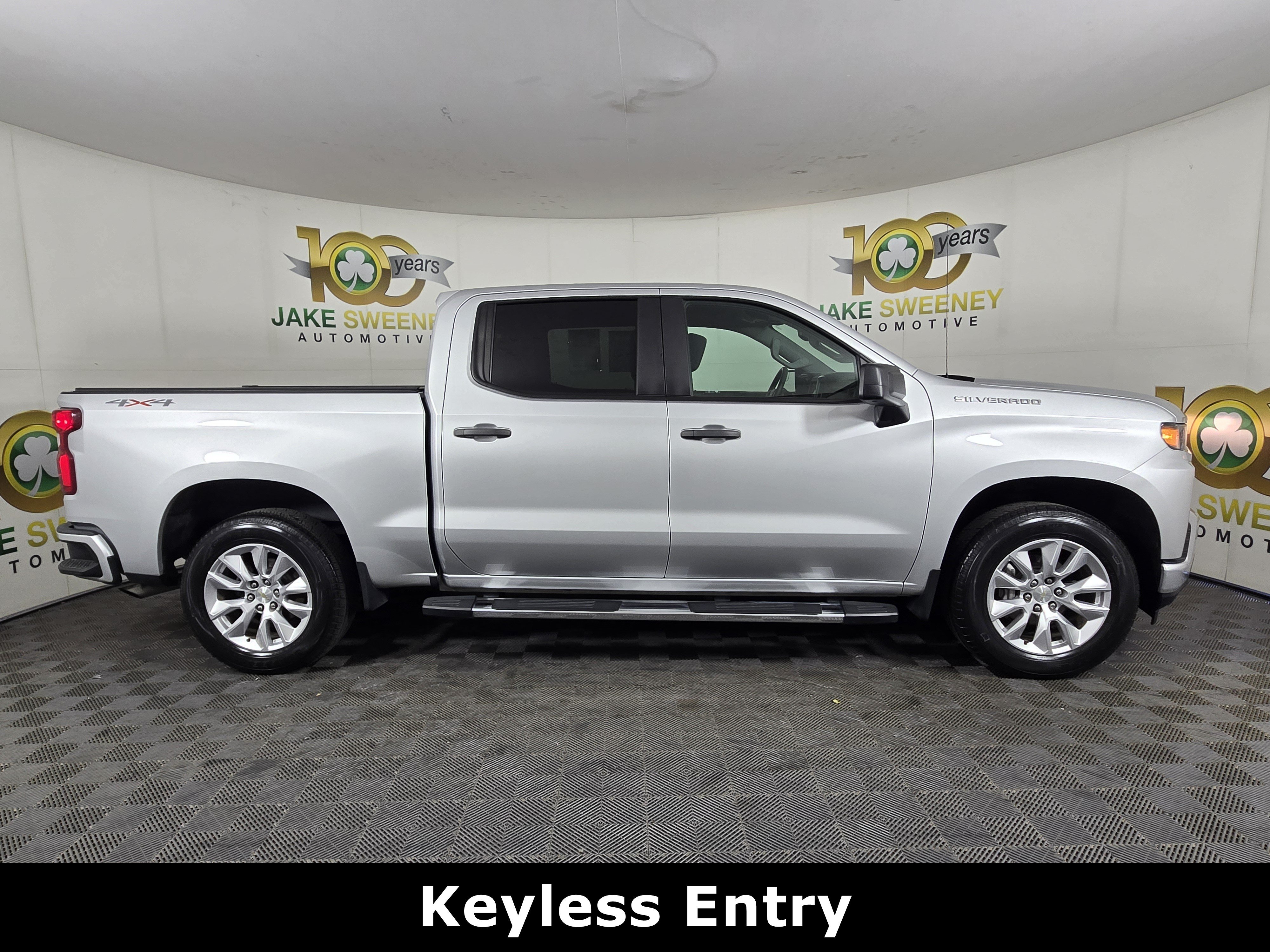Certified 2022 Chevrolet Silverado 1500 Custom w/ Safety Confidence Package AWD/4WD image 10