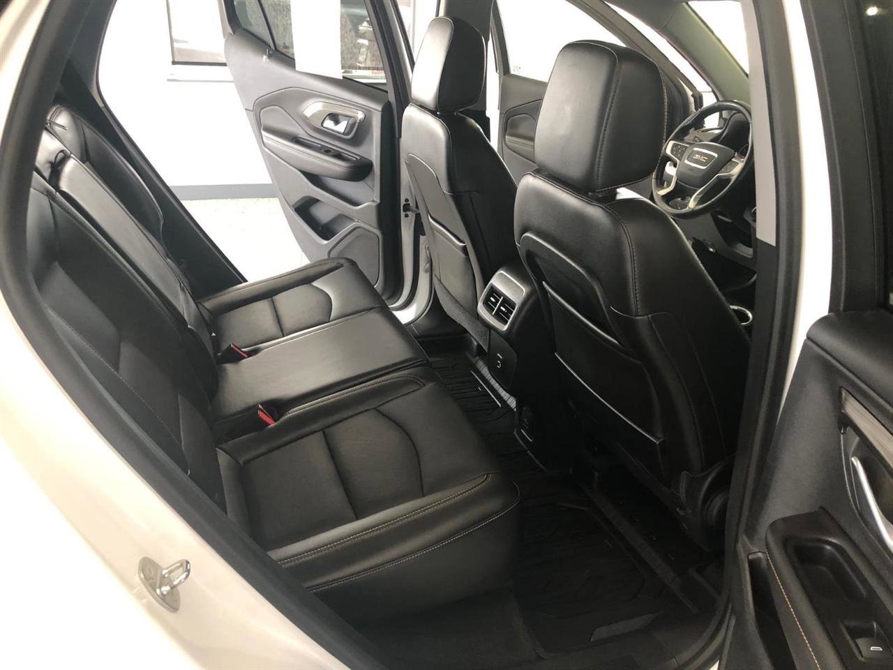 Used 2020 GMC Terrain SLT w/ Preferred Package AWD/4WD image 13