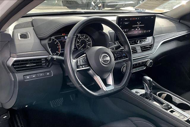 Certified 2023 Nissan Altima 2.5 SV w/ SV Premium Package image 16