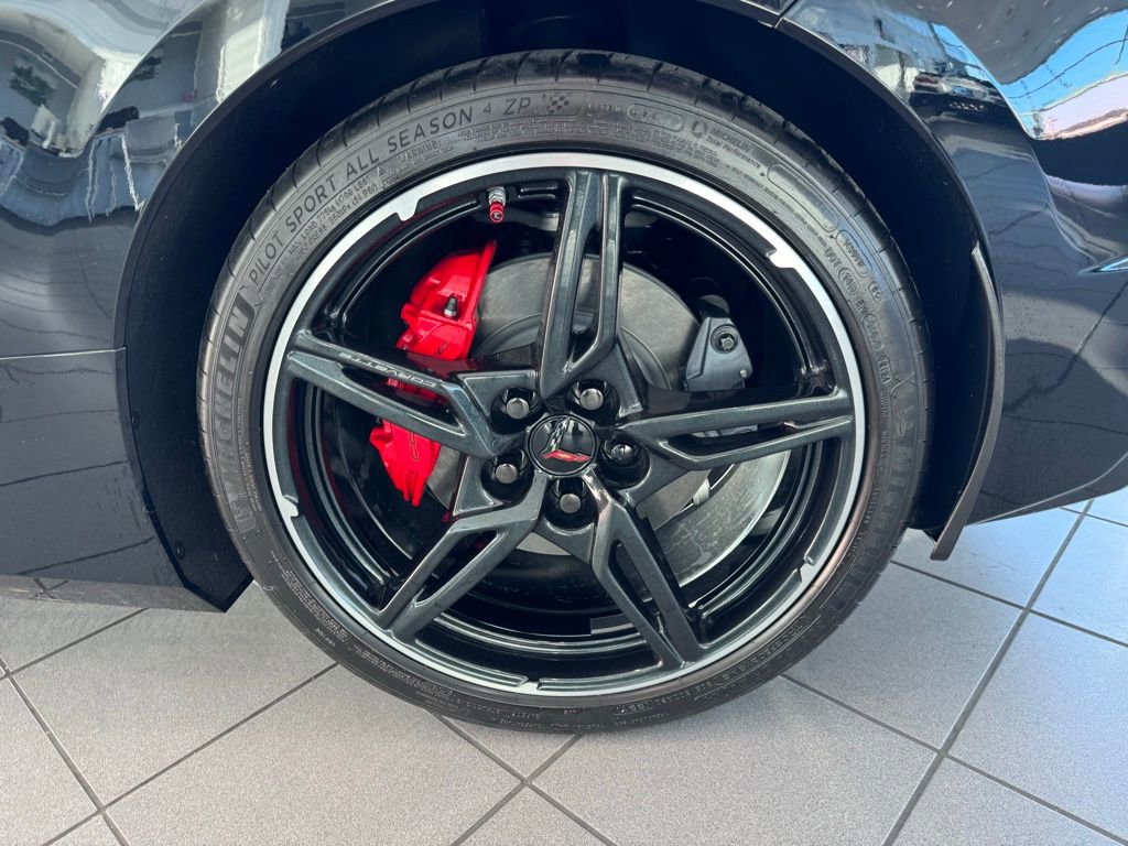 Used 2024 Chevrolet Corvette Stingray Preferred Conv w/ 2LT image 4