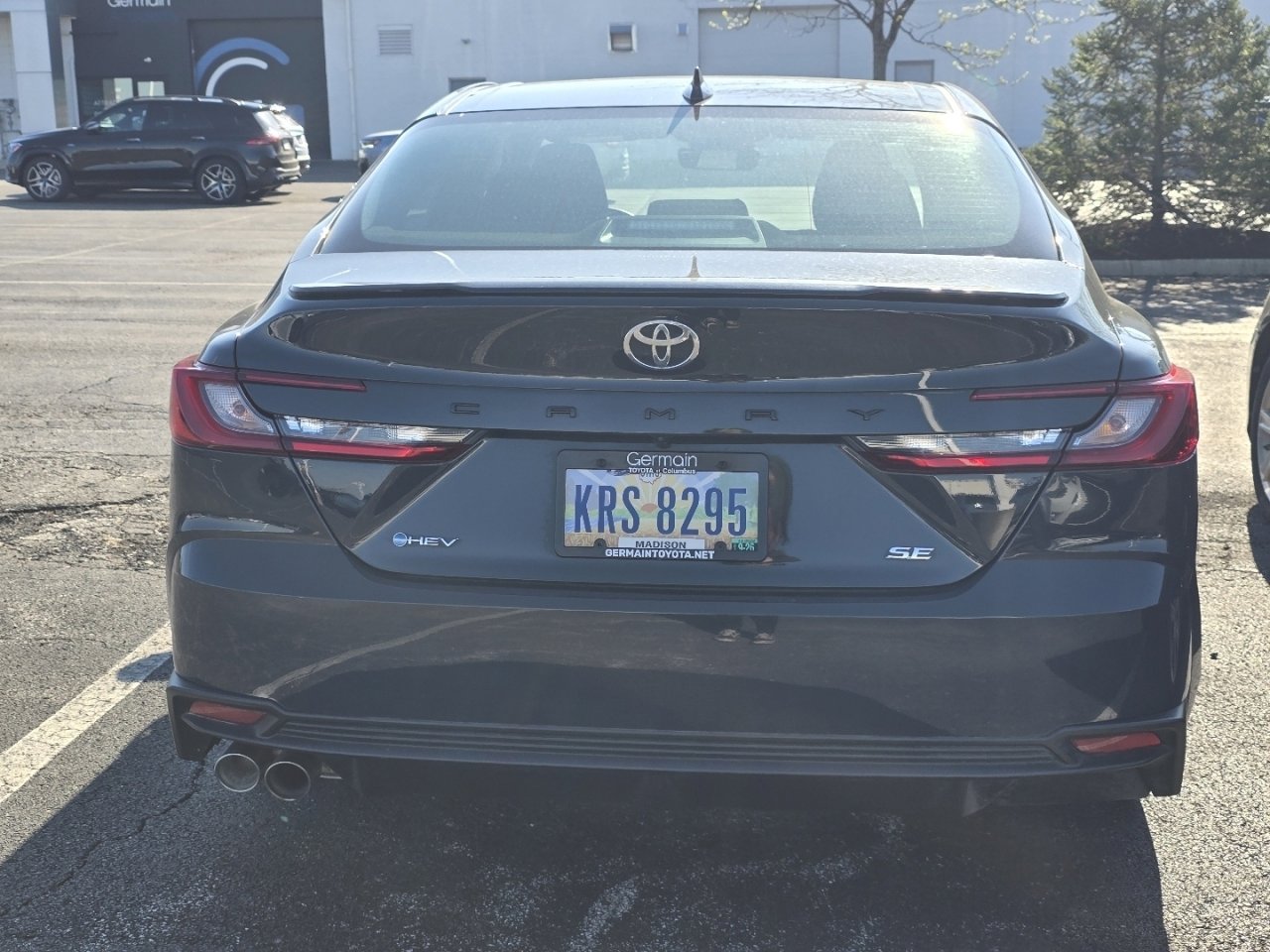 Used 2025 Toyota Camry SE w/ Convenience Package image 6