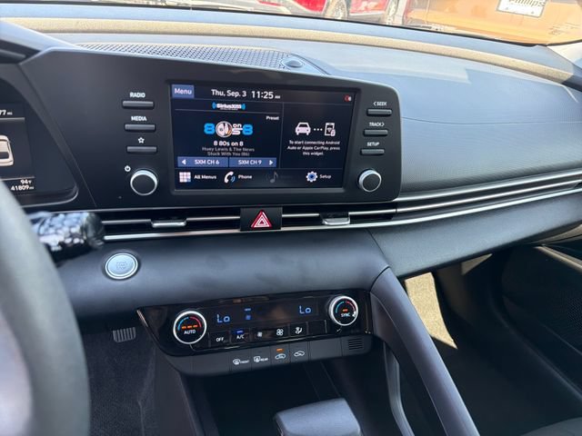 Used 2023 Hyundai Elantra SEL FWD image 20