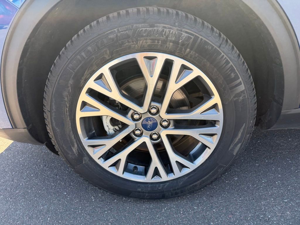 Used 2022 Ford Escape SEL w/ Technology Package AWD/4WD image 30