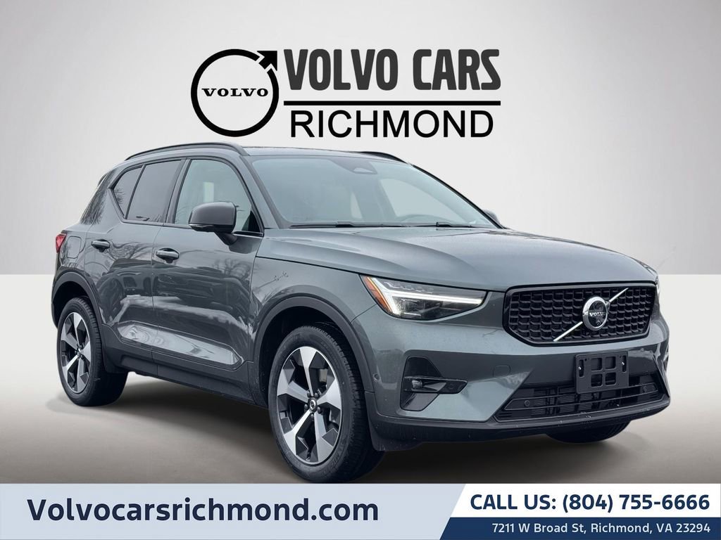 New 2026 Volvo XC40 B5 Plus w/ Protection Package Premier