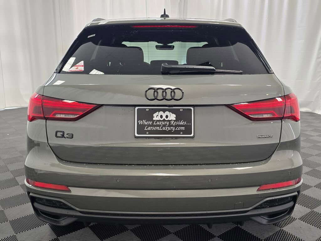 New 2025 Audi Q3 2.0T Premium image 5