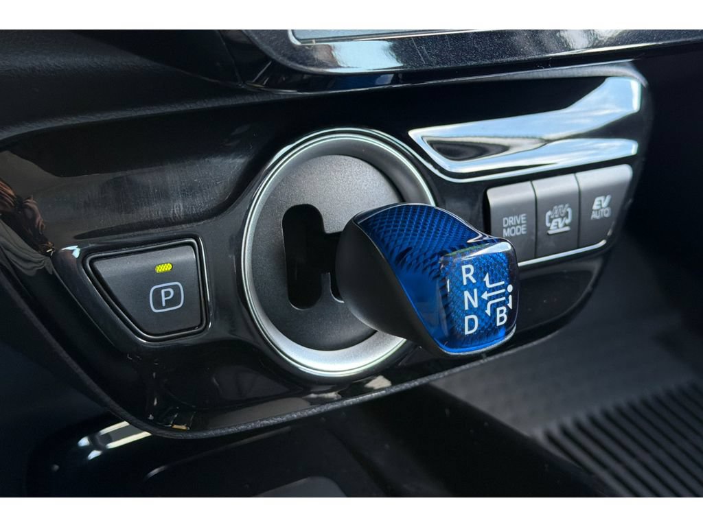 Certified 2021 Toyota Prius Prime Limited FWD image 24