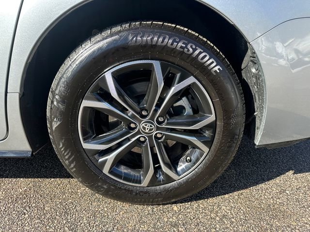 Used 2025 Toyota Sienna Platinum image 13