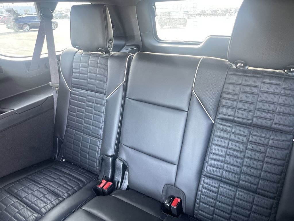 Used 2023 Cadillac Escalade ESV Sport Platinum w/ LPO, ONYX Package image 39