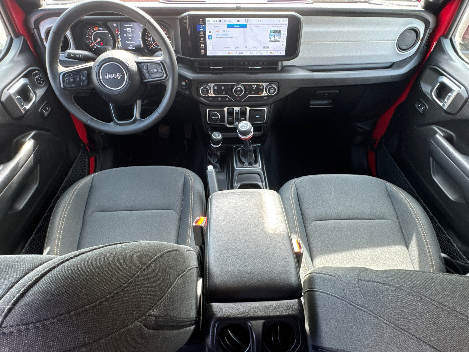 Used 2025 Jeep Wrangler Sport S image 24