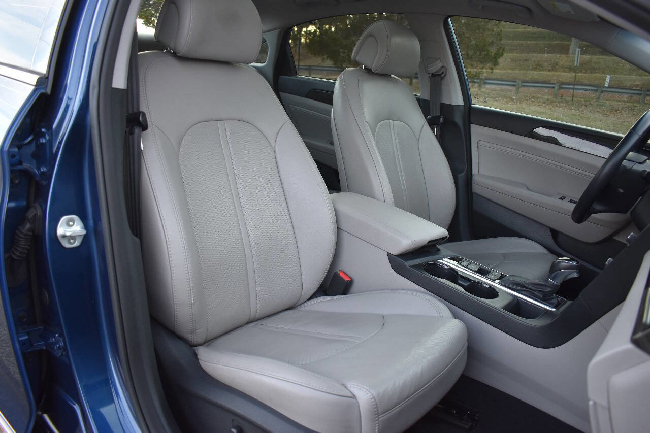 Used 2015 Hyundai Sonata Limited w/ Option Group 06 image 17
