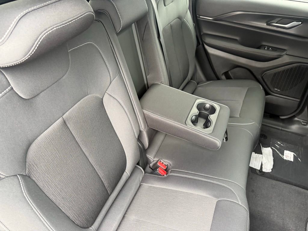 New 2025 Jeep Grand Cherokee Laredo w/ Luxury Tech Group I image 49